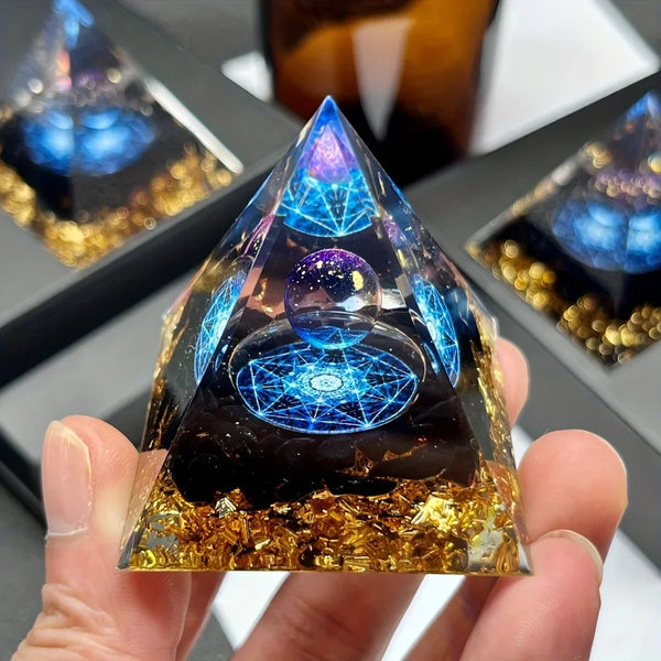 https://ae01.alicdn.com/kf/S17f4b0098fb349e9b92c167bb7171d54Q/Elegant-Home-Decor-Lapis-Lazuli-Ball-And-Pyramid-Crystal-Bright-Blue-Geometric-Design-with-Golden-Black.jpg