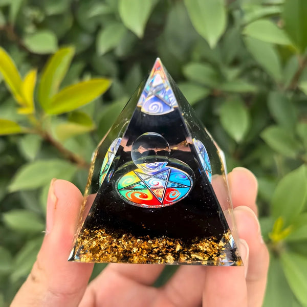 https://ae01.alicdn.com/kf/S531c428d4eef4517b84224c8e9e22230U/Elegant-Home-Decor-Lapis-Lazuli-Ball-And-Pyramid-Crystal-Bright-Blue-Geometric-Design-with-Golden-Black.jpg